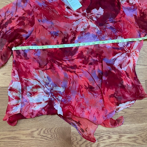 SHEER Trend! Sterling Styles, Yazdi Seattle Red Chiffon Floral Top OS NWT - Picture 5 of 14